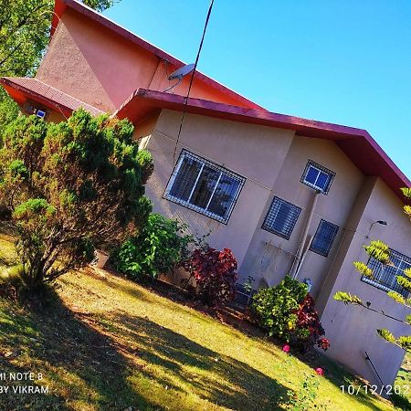 Hill Top Villa Панчгани Екстериор снимка